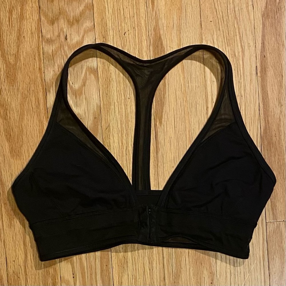 Black Sports Bra w/ Mesh - Lululemon